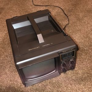 Cord Bentley Portable TV